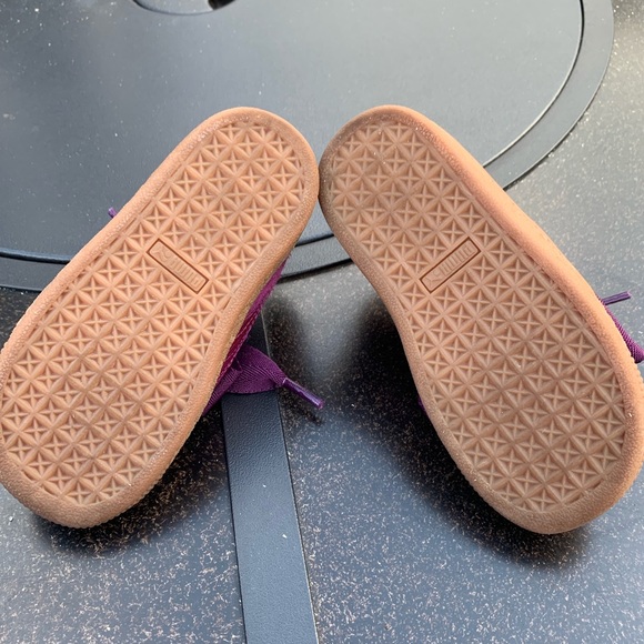 Little girls Puma Suede Heart sneaker - Picture 6 of 6